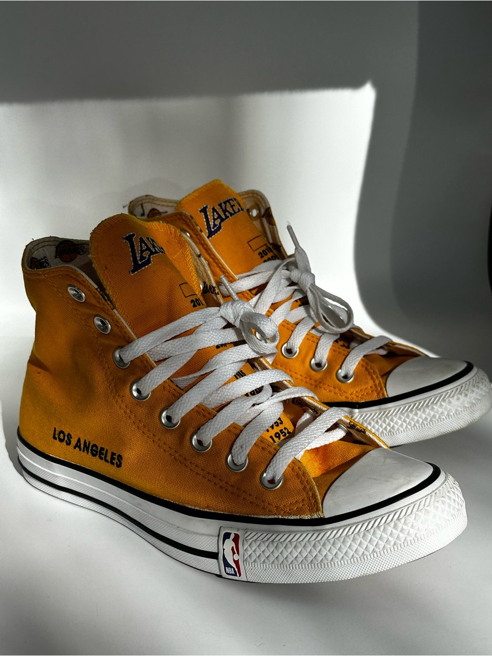 Converse Chuck Taylor Los Angeles Lakers Basketball Sneakers Size 7M/9W NEW
